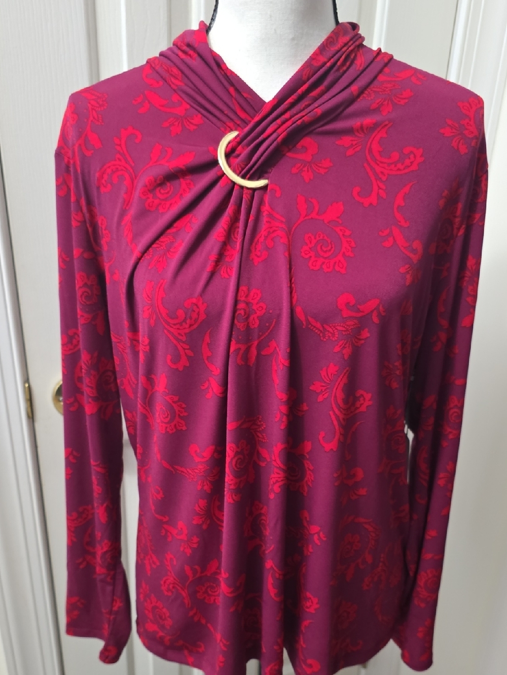 LIZ CLAIBORNE WOMEN'S PETITE LONG SLEEVES MAGENTA FANCY EMBELLISHED BLOUSE PXL - Picture 5 of 17